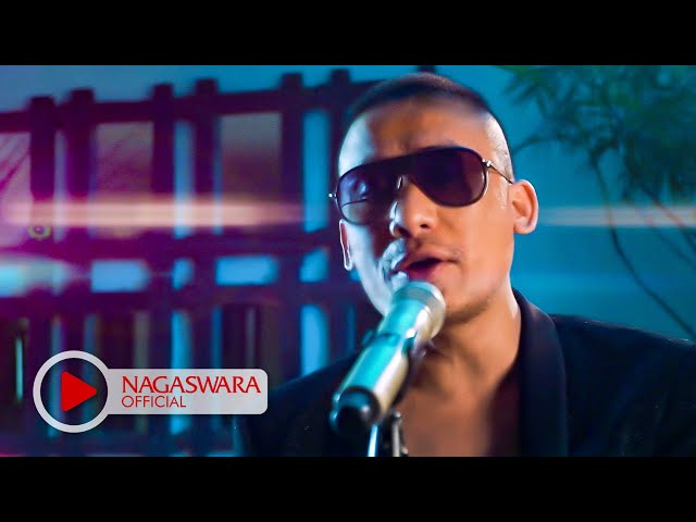 Firman Siagian - Bukan Kamu Tapi Kamu (Official Music Video NAGASWARA) #music class=
