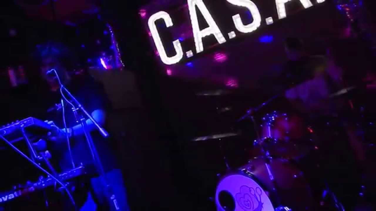 YouTube에서 Snailmate "Marrow" at CASA Lounge 보기 YouTube에서 Snailmate "Marrow" at CASA Lounge 보기