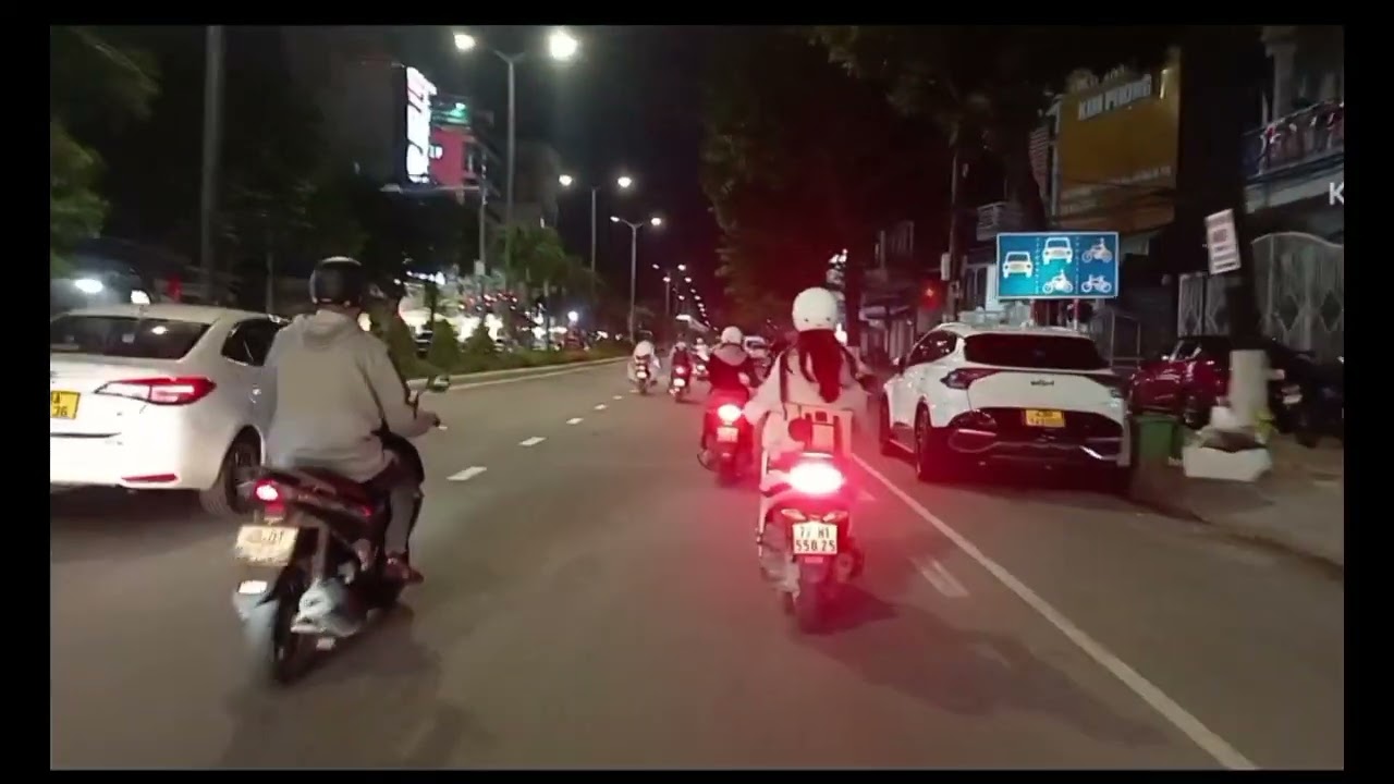 Đà Nẵng về đêm khu hòa xuân #toilamvlog