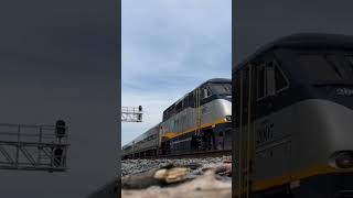 CDTX F59PHI pulls a Test Train