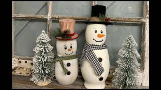 How to Make easy Light up Snowmen for your table top #snowman #Christmas #primitive #light #mantle