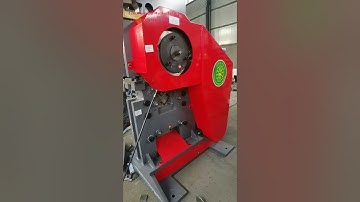 QA32-10B metal punching shearing cutting machine