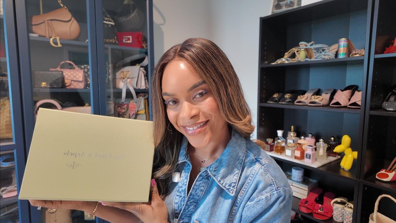 Birthday Gifts Unboxing!...feat. Van Cleef and Arpels Carnelian and Roberto Coin Necklace 