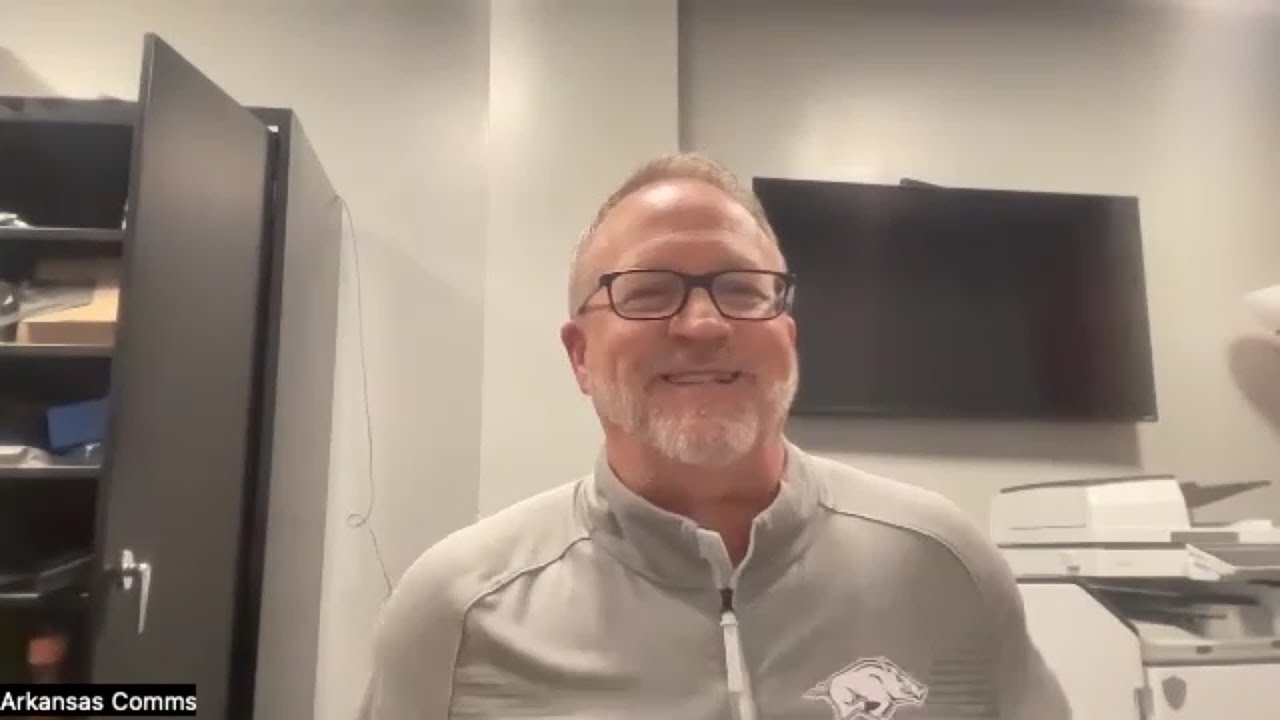 Mike Neighbors recaps Arkansas' 71-58 road victory over No. 15 Florida ...
