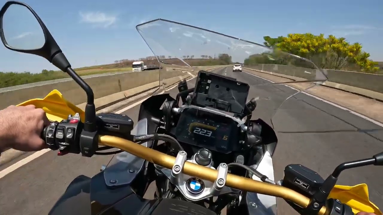 Acelerando BMW 1250 👊✊👊✊