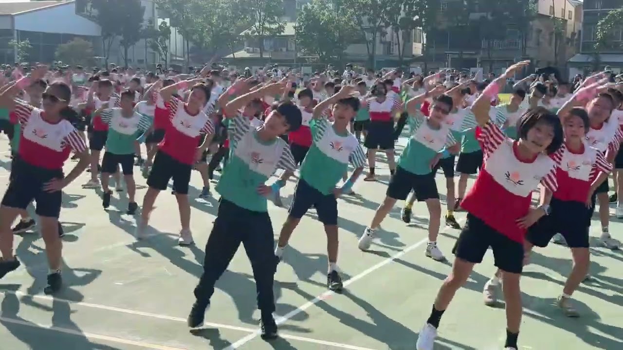 嘉義市崇文國小125周年校慶5、6年級進場表演