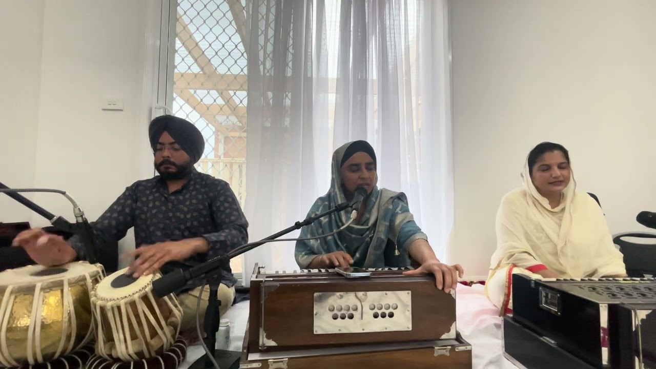 Raag Asa - Gurhan dikhayo loynaa- Amanpreet Kaur