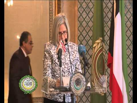 السفيرة د هيفاء أبو غزالة تفتتح احتفالية الجامعة العربية بالذكرى 53 لاستقلال دولة الكويت