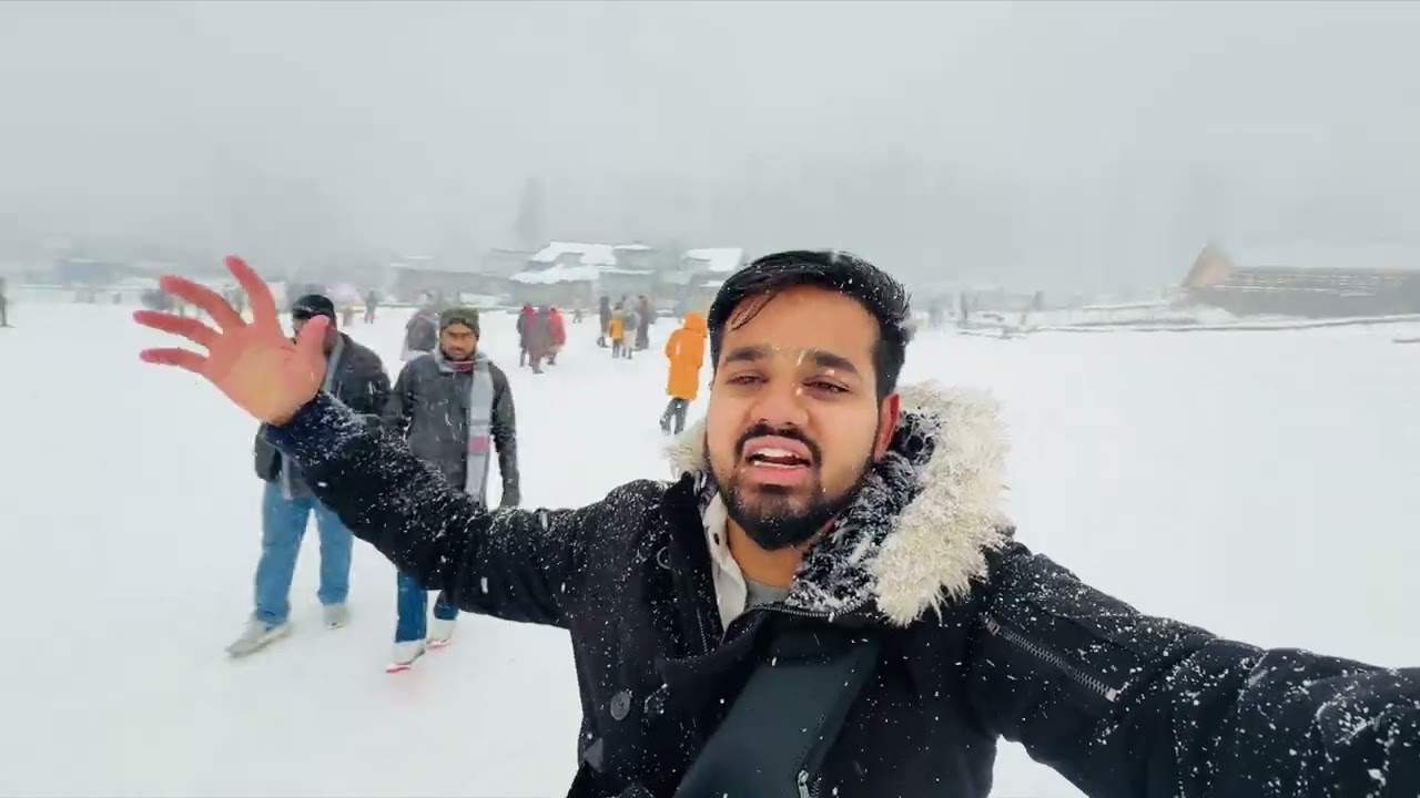 LIVE SNOWFALL in Gulmarg! | Best Day Ever | Kashmir Adventure Vlog 3