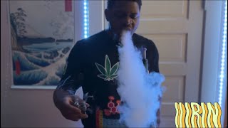 Big Bongs V.S. small bong ??