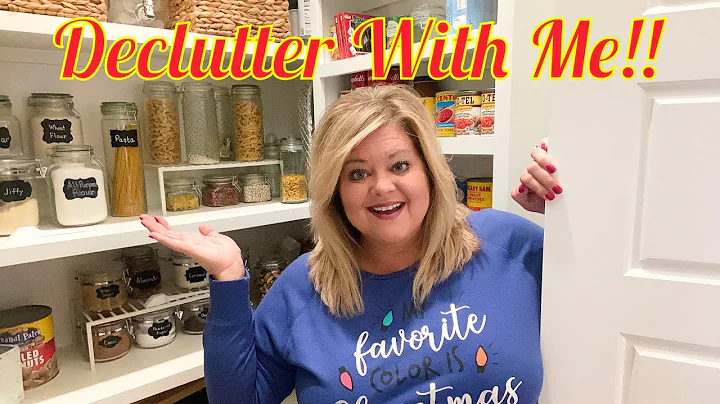 DECLUTTER WITH ME!! Clean Out My Pantry - Holiday ...