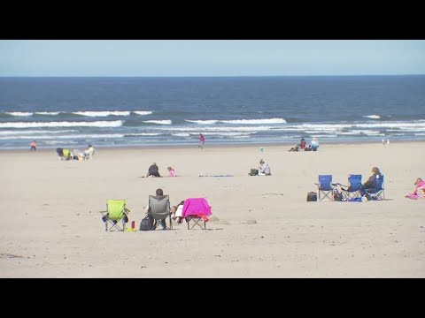 amid-health-experts'-pleas-to-stay-local,-oregon-coast-still-seeing-visitors