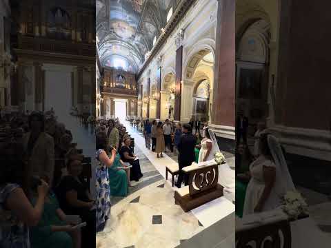 #Sorpresa al #matrimonio: #flashmob del coro MEV con #Hallelujah di Cohen… EMOZIONI 🎶