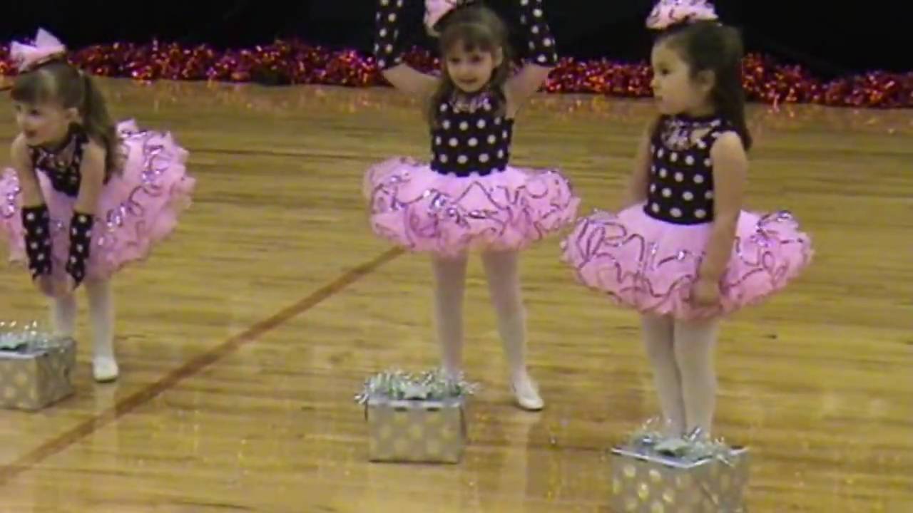 Emma's First Dance Recital - YouTube