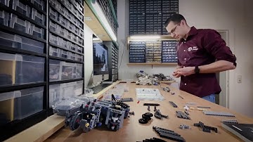 Liebherr - Building the LEGO® Technic™ Liebherr R 9800 Excavator - Time lapse