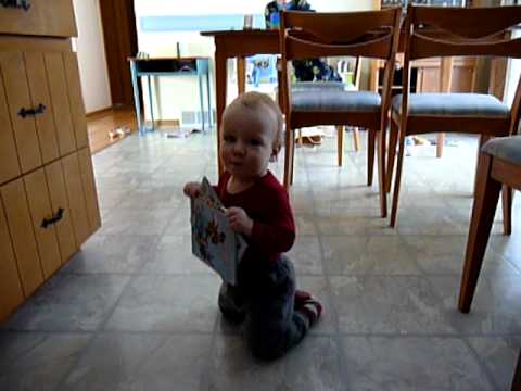 baby walking on knees