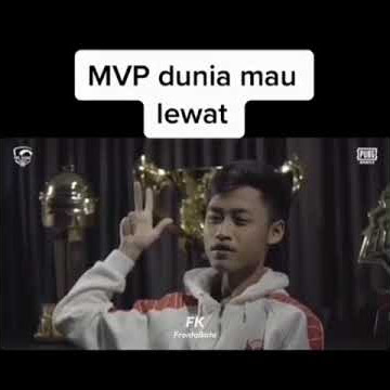 BTR ZUXXY MAKAN MIE DI ATAS PIALA