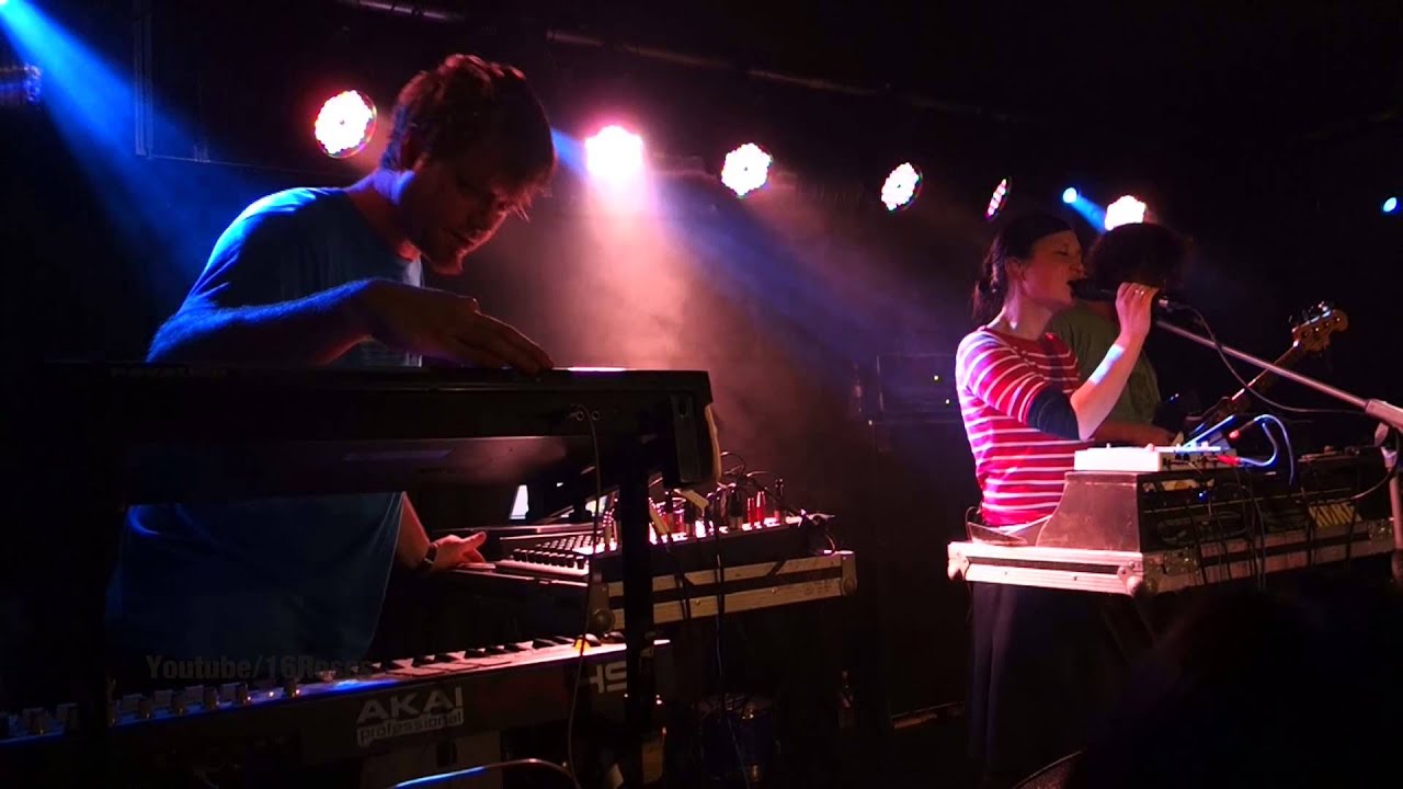 Lali Puna -LIVE- "Faking the Books" @Berlin Jan 03, 2015 