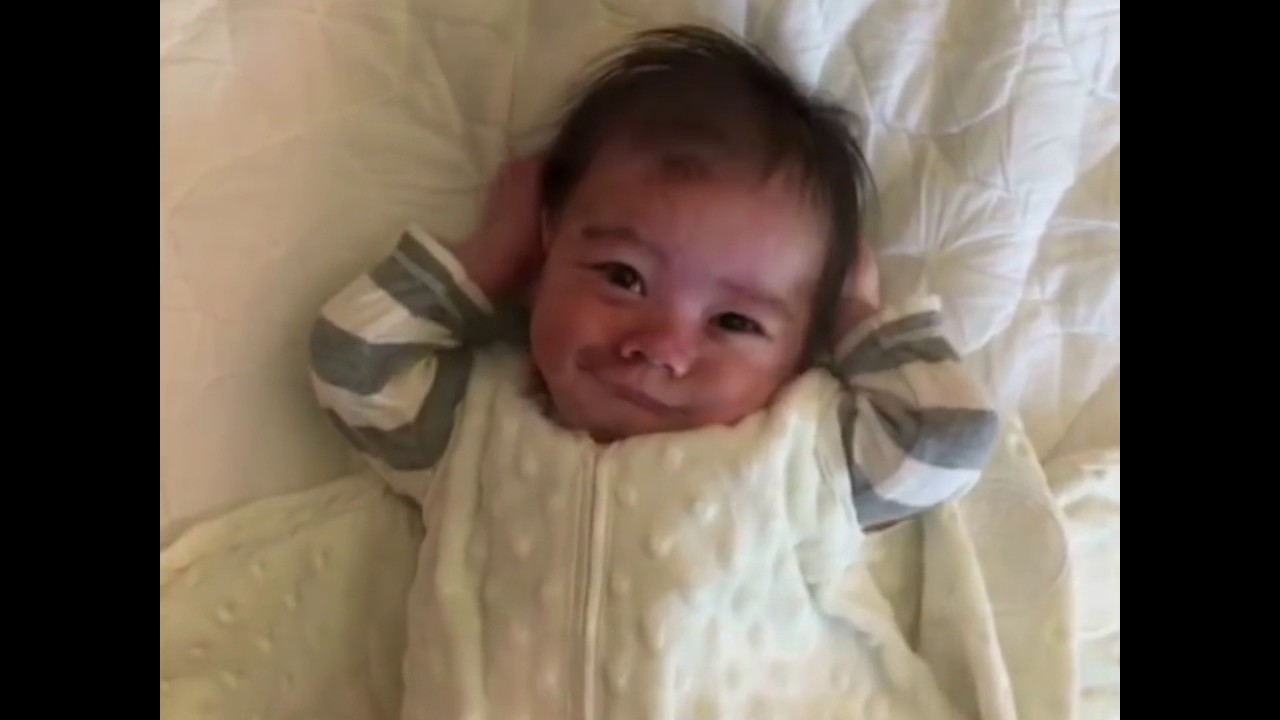 camera iphone 8 plus apk Look At This Baby's Adorable Morning Routine