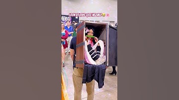 Nezuko and Tanjiro walk away…💀🌸