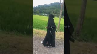Wanita Cantik Bercadar / Muslimah bercadar