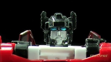 Transformers Universe Deluxe Sideswipe (Classics 2.0) Review