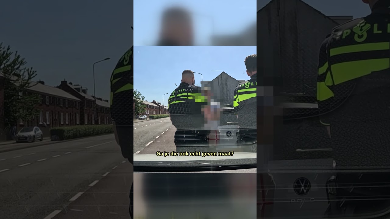 Rijden zonder rijbewijs en door rood. #politie #police #motorrijden #fatbike #automobile