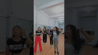 left and right challenge #dancevideo #tiktokvideo #shorts #viralvideo #youtubeshorts #short