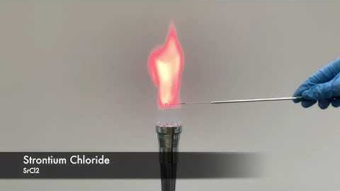 Flame Test: Strontium Chloride