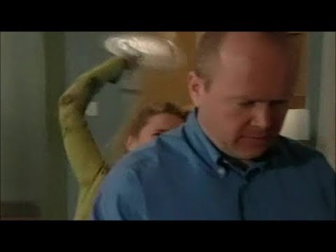 *Requested* Lisa Smashes A Plate Over Phil's Head - EastEnders (26/02/2001)