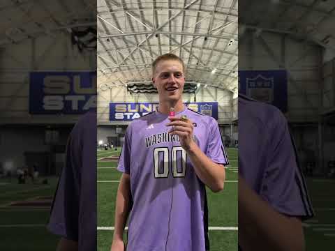 Washington Huskies — Do you turn the AC up or down? 🤔