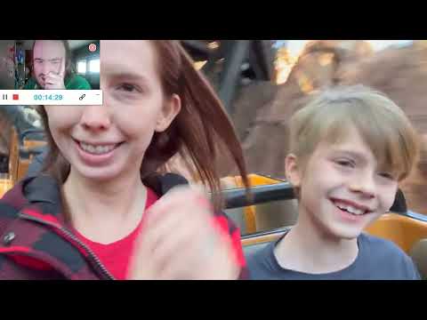 Kid skips school and goes to DISNEYLAND! | Oh Shiitake Mushroom Collab (Reaction; #262)