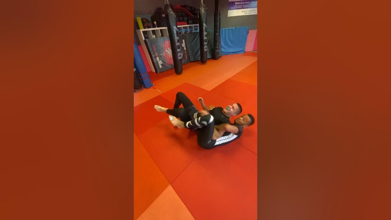 Arm drag to back control leads to arm triangle YouTube