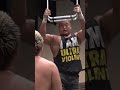 頭をパイプ椅子で思いっきりぶち抜いてやった【プロレス】