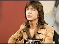 ✱ David Cassidy...in a medley of songs with friends ✱