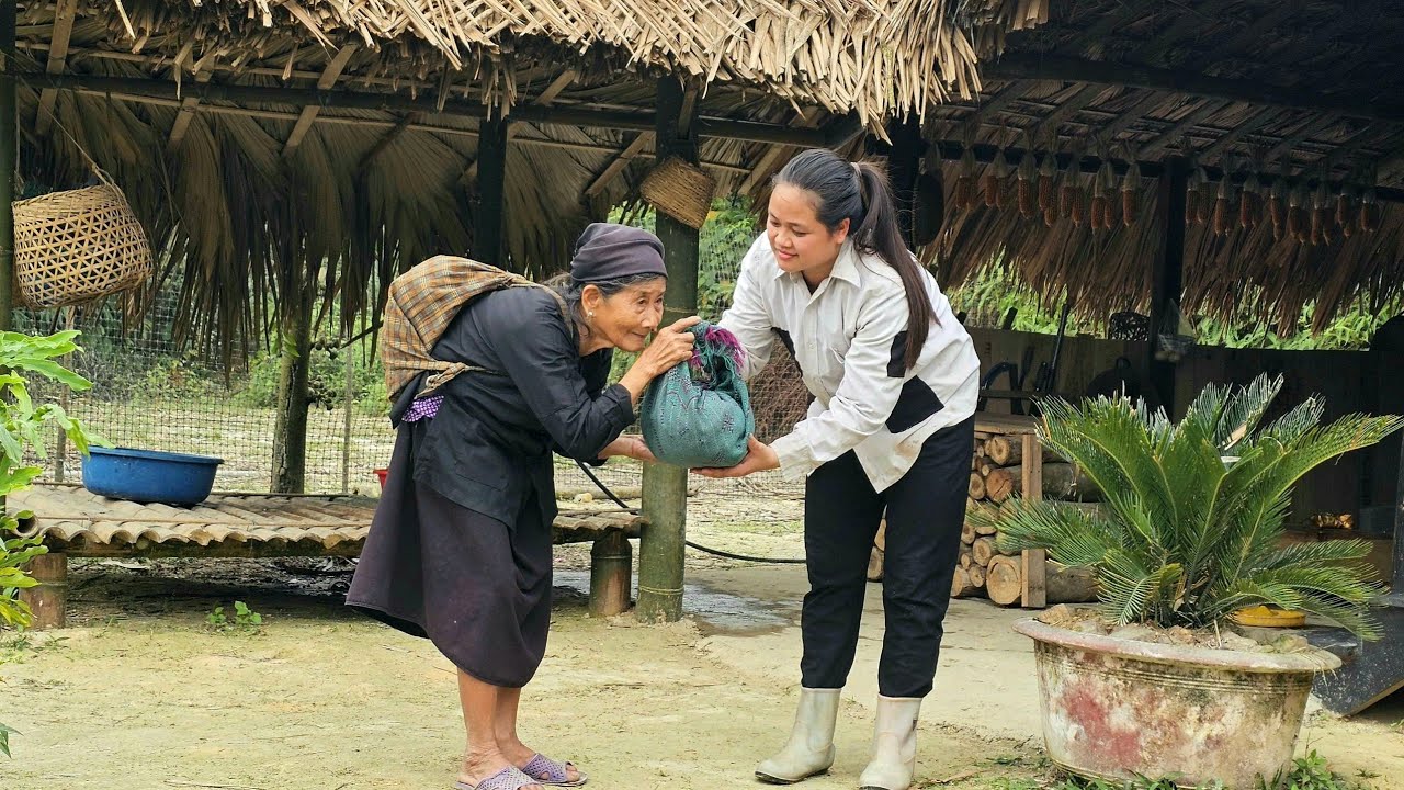 The homeless girl was surprised to see the old woman return.