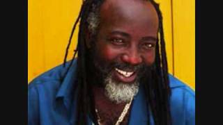 Watch Freddie Mcgregor To Be Poor Is A Crime video