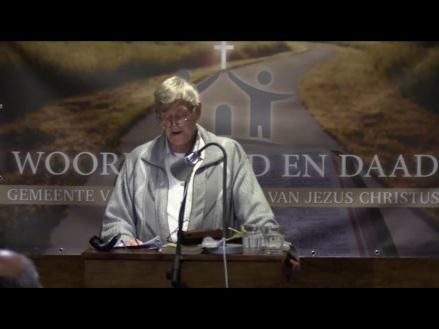 Dirk de Leeuw; In tijd van een knipoog een verheerlijkt lichaam...