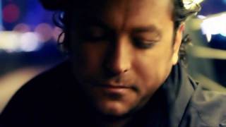 Siavash - Mohtaj (Official Music Video)