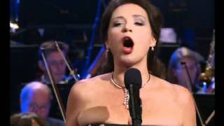 Sarah Fox - Can't Help Singing