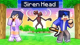 We ESCAPE From SIREN HEAD In Minecraft! screenshot 3