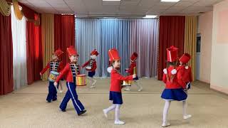 Гусарский танец в детском саду