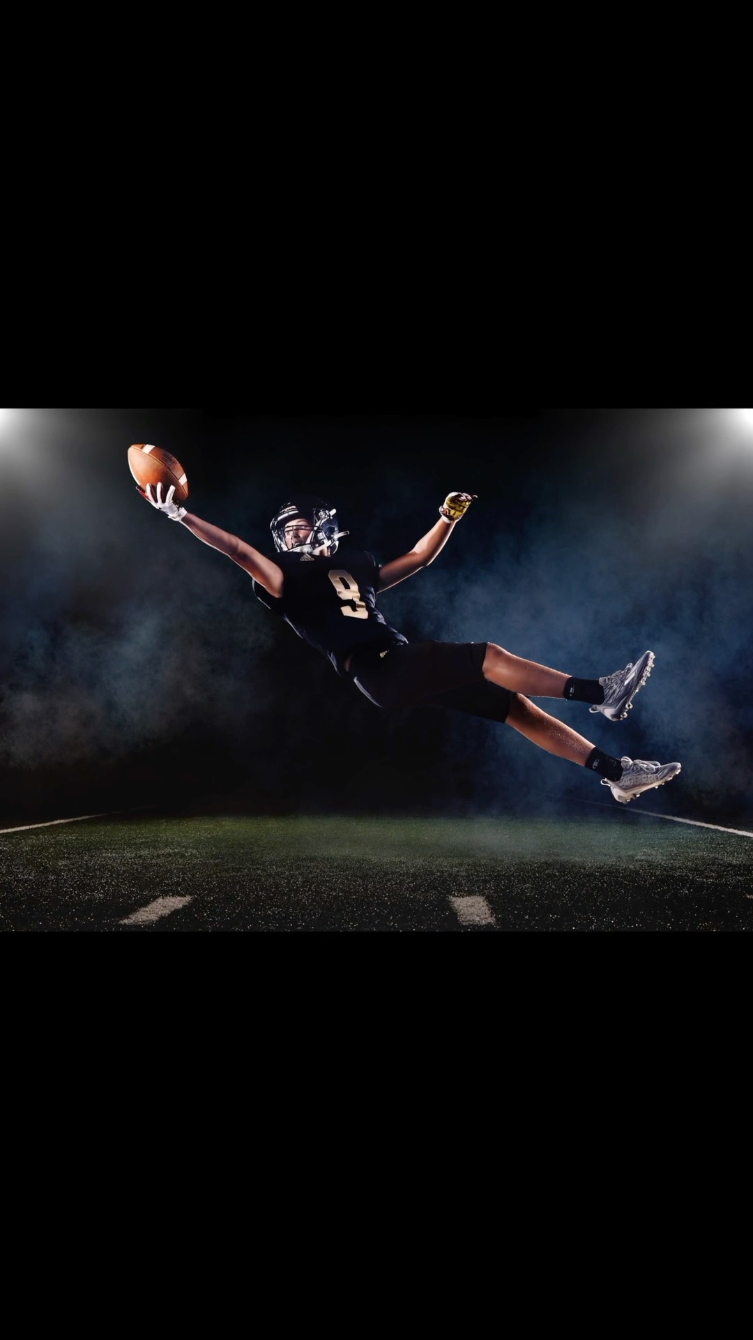 The process: Over the shoulder diving catch. #football #photographer #sportsphotographer