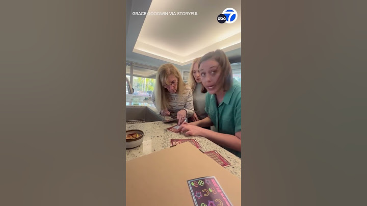 Sister reacts to scratch-off pregnancy announcement