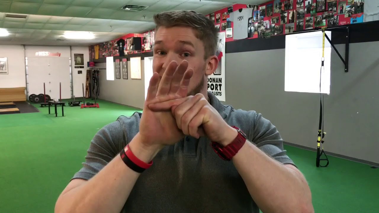 Tip of the Week: Holding Weights Without Pinching Your Hands