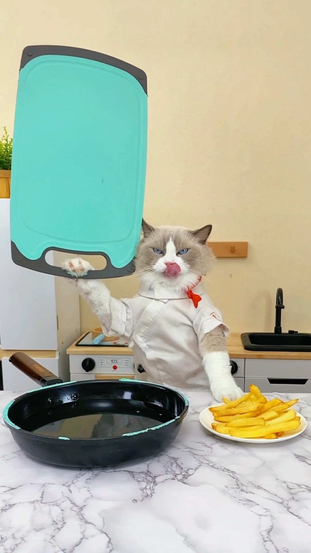 ? Discover Puff's latest kitchen hack that will blow your mind! #PuffTheChef #thatlittlepuff