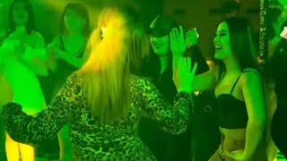 Dance and joy at Xabizh Lounge in Tehran رقص و شادی در ژابیژ لانژ تهران