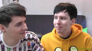 Phan smut XD  toxic; melanie martinez cover