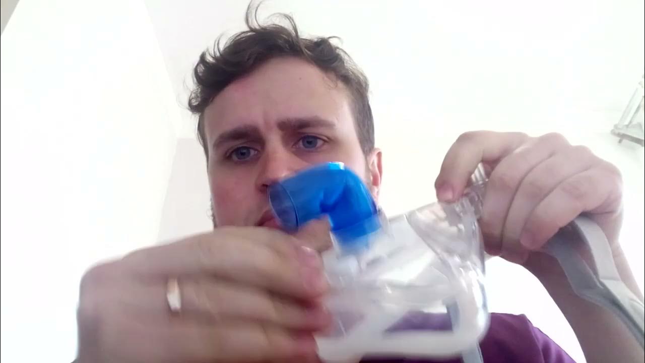 Человек в кислородной маске. Кислородная маска зачем. Кислородная маска для авиации. Пилот самолета в кислородной маске. Кислородная маска зачем.