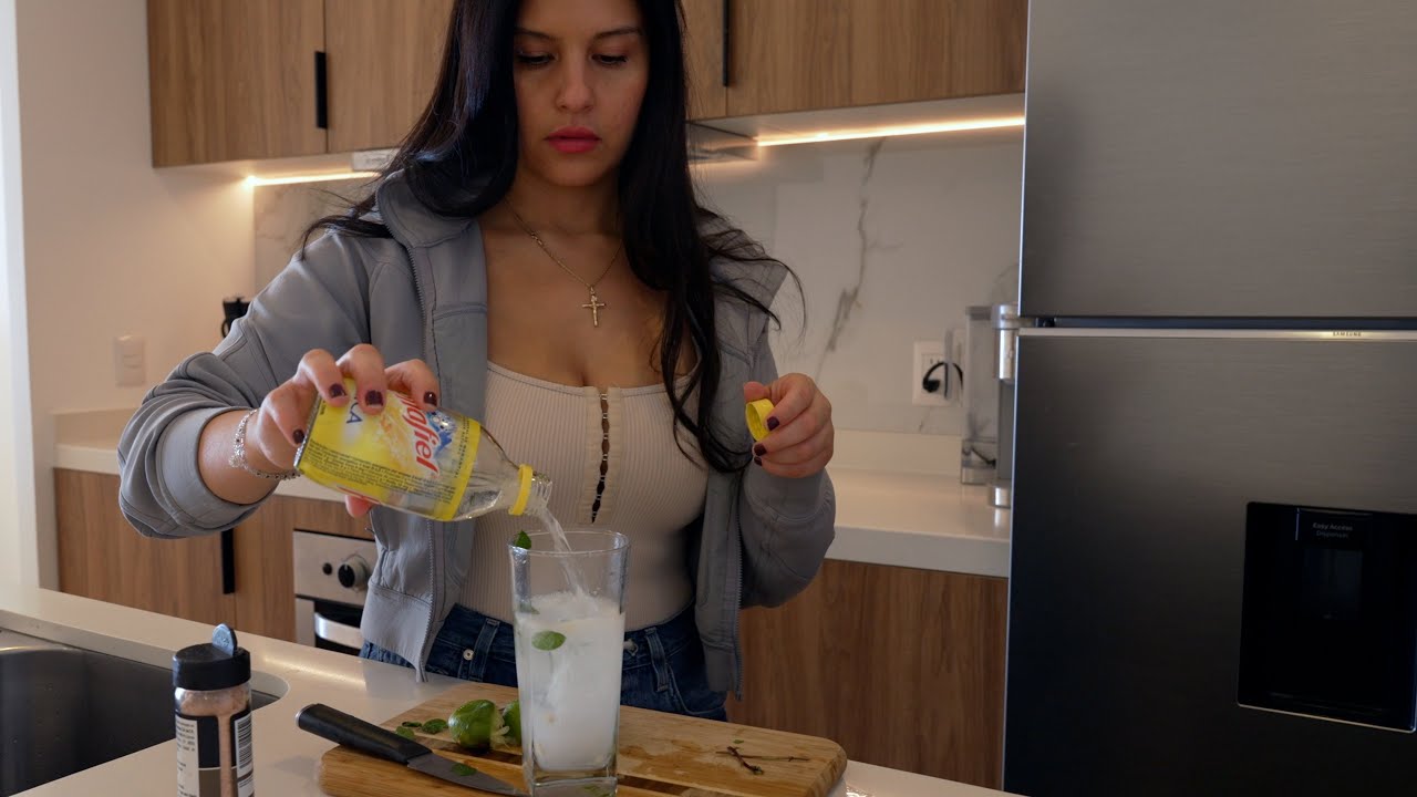 Somewhere Between Water and the Kitchen 🌹